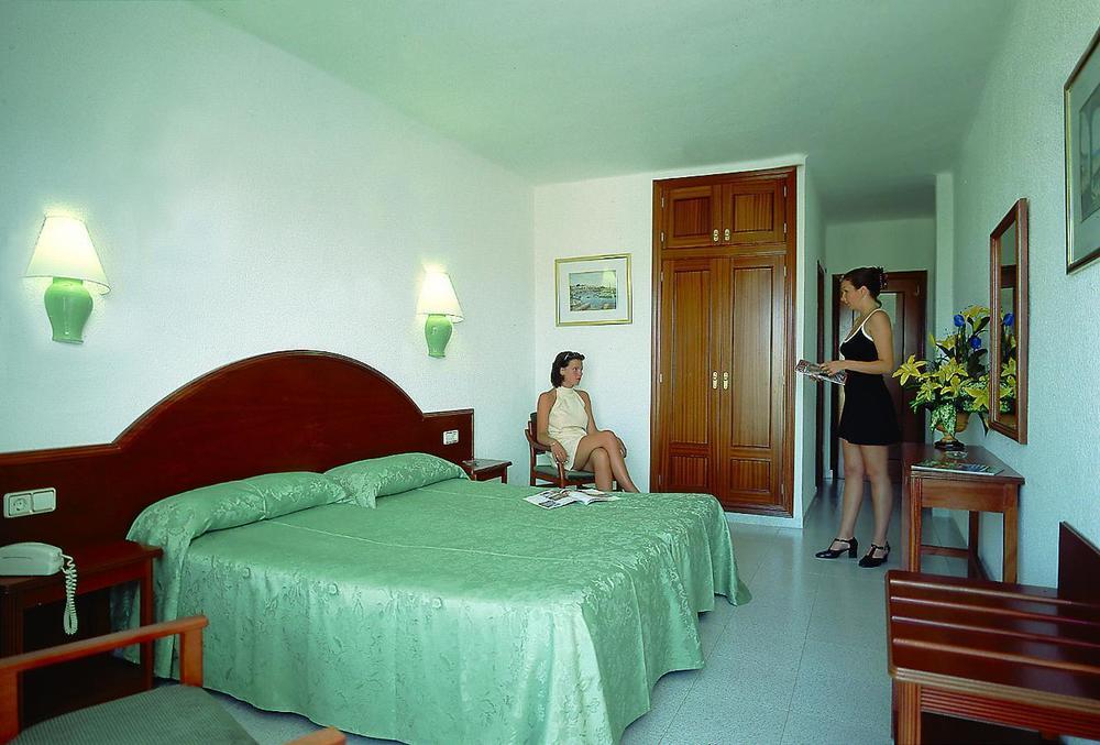 Hotel Riutort El Arenal  Esterno foto